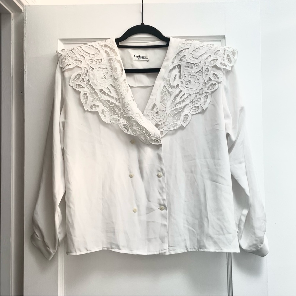 Stunning white semi-sheer blouse with lace drape detail 🐇🤍